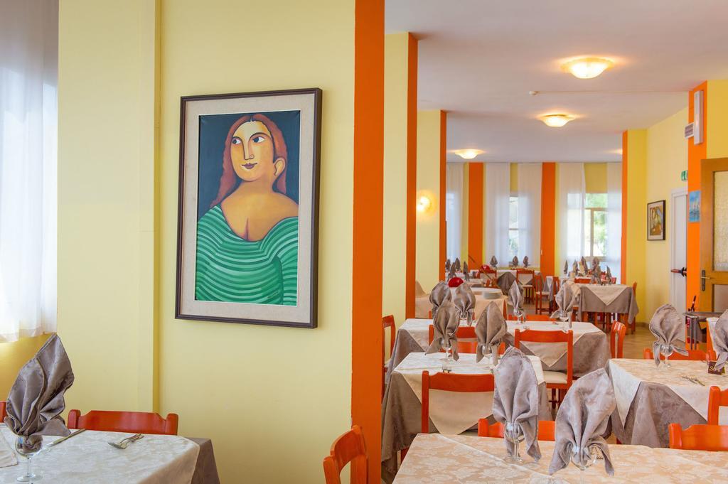 Hotel Levante Sul Mare Lido Di Savio Exteriér fotografie